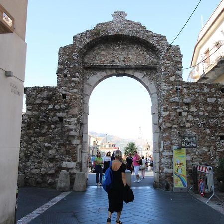 C'Est La Vie Taormina Apartman Kültér fotó
