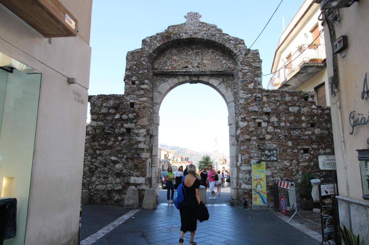 C'Est La Vie Taormina Apartman Kültér fotó