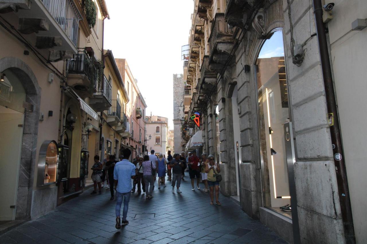C'Est La Vie Taormina Apartman Kültér fotó