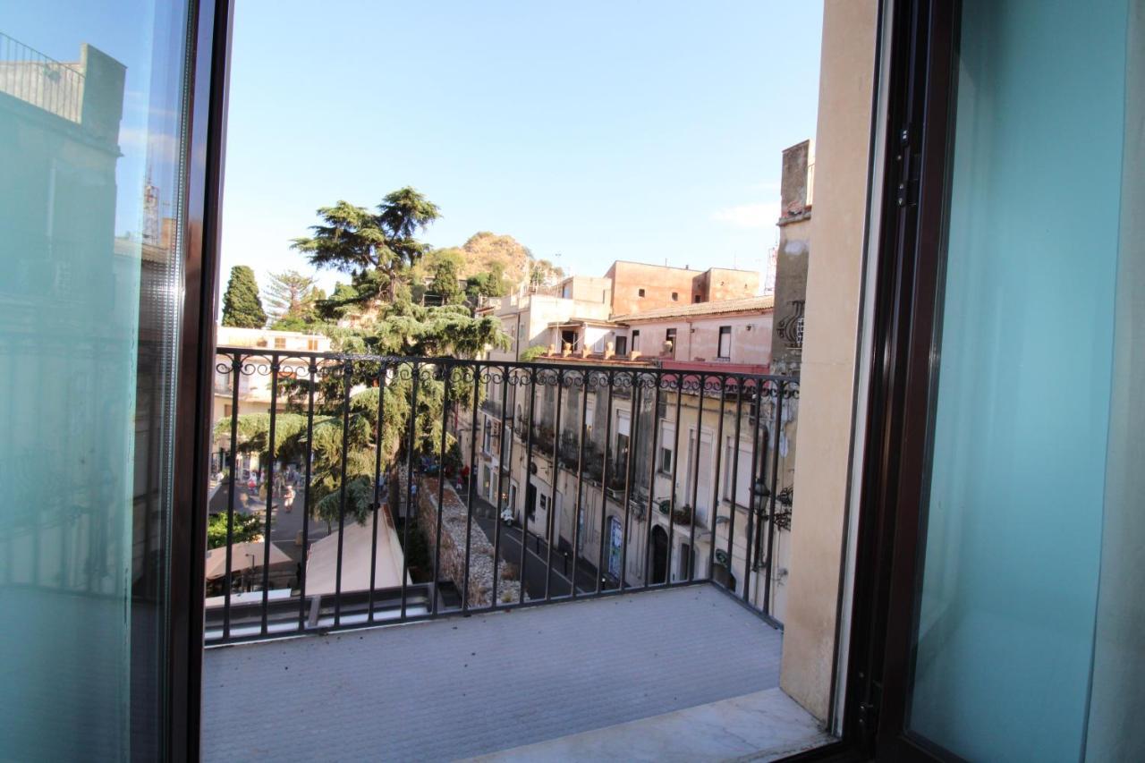 C'Est La Vie Taormina Apartman Kültér fotó